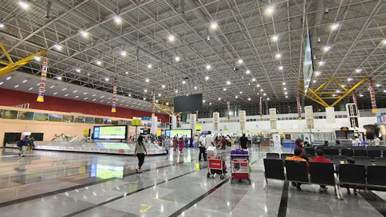 Coimbatore Airport: கோவை உள்பட நாட்டின் 40 விமான நிலையங்களுக்கு மெயிலில் வெடிகுண்டு மிரட்டல்!!