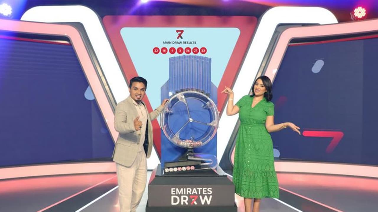 എമിറേറ്റ്സ് ഡ്രോ MEGA7, EASY6: ക്യാഷ് പ്രൈസ് നൽകിയത് AED 552,858 എമിറേറ്റ്സ് ഡ്രോ MEGA7, EASY6: ക്യാഷ് പ്രൈസ് നൽകിയത് AED 552,858