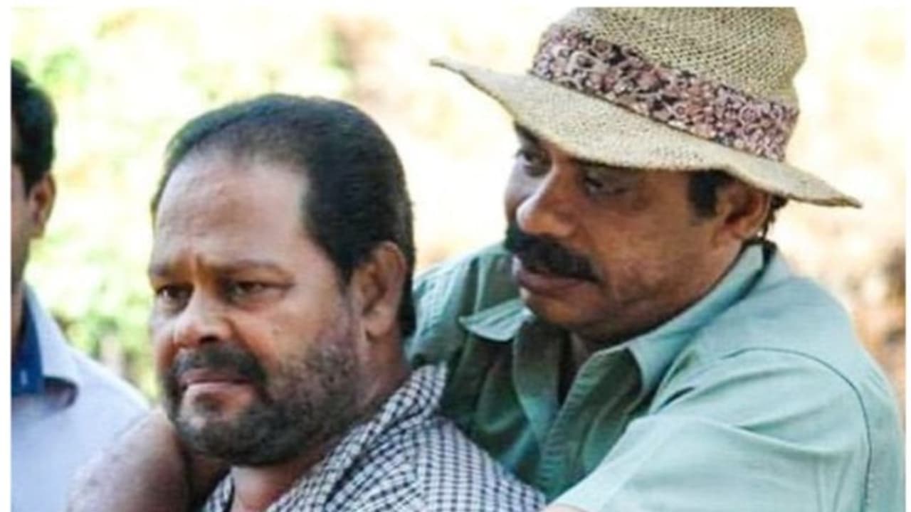 ഇപ്പോഴത്തെ ഏറ്റവും വലിയ പ്രശ്നം രാവിലെ ഇന്നസെന്റിനെ വിളിക്കാന് തോന്നും; കുറിപ്പുമായി സത്യന് അന്തിക്കാട് ഇപ്പോഴത്തെ ഏറ്റവും വലിയ പ്രശ്നം രാവിലെ ഇന്നസെന്റിനെ വിളിക്കാന് തോന്നും; കുറിപ്പുമായി സത്യന് അന്തിക്കാട്