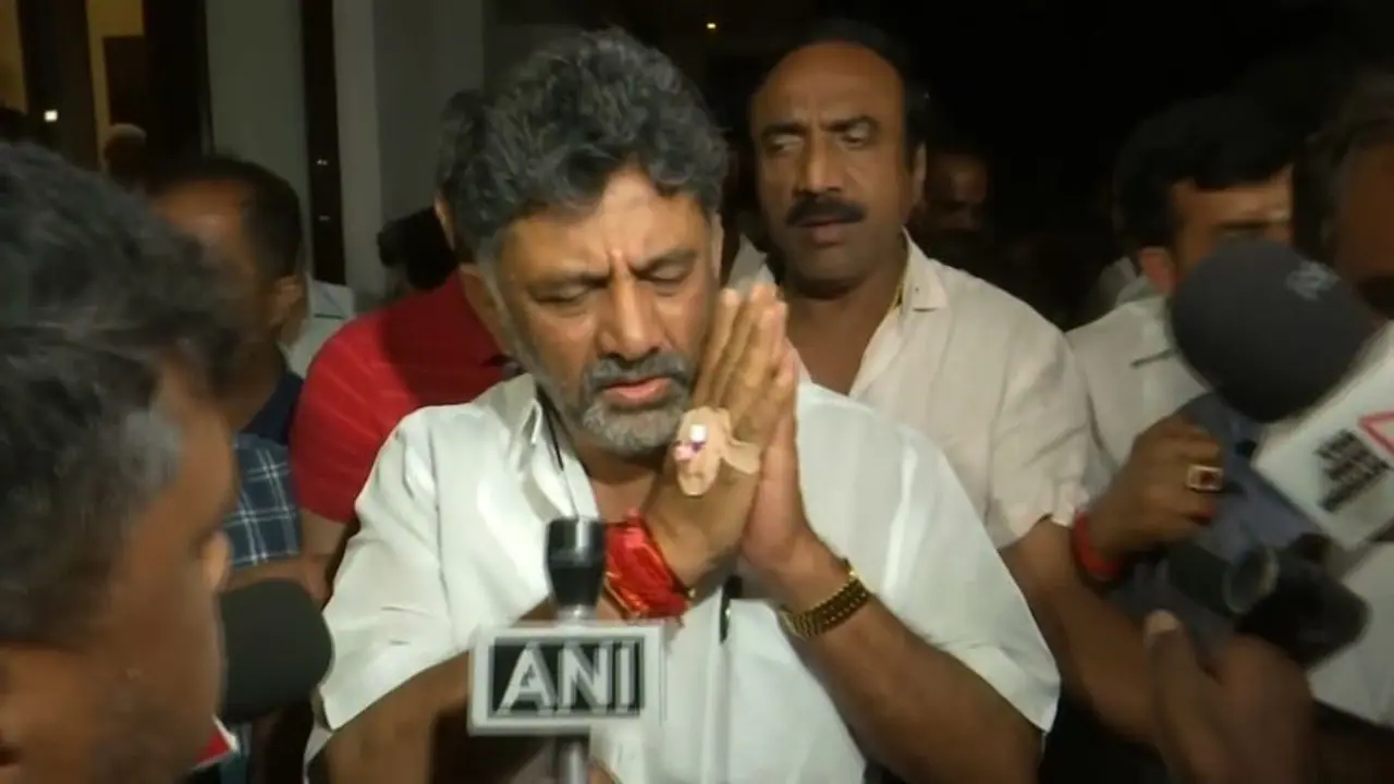 സോണിയാ ഗാന്ധിയോട് സംസാരിക്കണം, സമവായ ഫോർമുലയിൽ ഉറപ്പ് വേണം: ഡികെ ശിവകുമാർ സോണിയാ ഗാന്ധിയോട് സംസാരിക്കണം, സമവായ ഫോർമുലയിൽ ഉറപ്പ് വേണം: ഡികെ ശിവകുമാർ