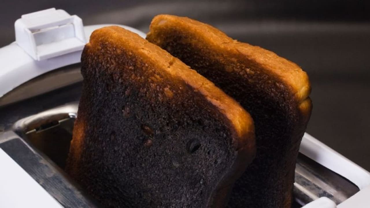 കരിഞ്ഞ ഭക്ഷണം കഴിക്കുന്നത് ആരോഗ്യത്തിന് ഭീഷണി; നിങ്ങളറിയേണ്ടത്... കരിഞ്ഞ ഭക്ഷണം കഴിക്കുന്നത് ആരോഗ്യത്തിന് ഭീഷണി; നിങ്ങളറിയേണ്ടത്...