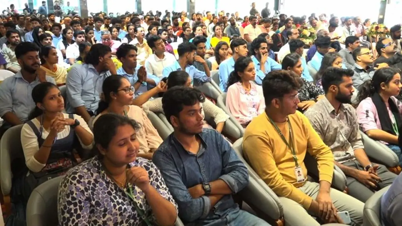 പഠനത്തോടൊപ്പം പാർട് ടൈം ജോലി: കർമ്മചാരി പദ്ധതിക്ക് സംസ്ഥാനത്ത് തുടക്കം