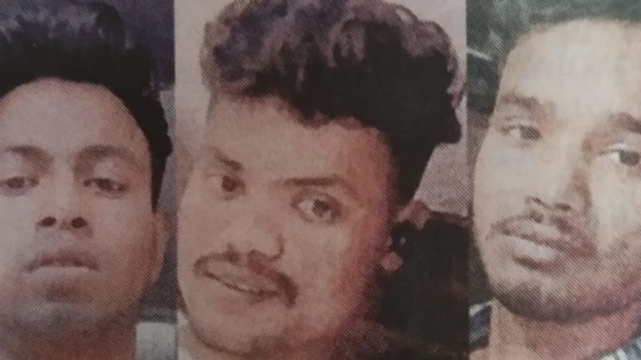 ഉളിയും ചുറ്റികയും ഉപയോഗിച്ച് എടിഎം കൗണ്ട൪ പൊളിച്ചു, പണം കിട്ടാതെ മുങ്ങി; പ്രതികളെ ഓടിച്ചിട്ട് പിടികൂടി പൊലീസ് ഉളിയും ചുറ്റികയും ഉപയോഗിച്ച് എടിഎം കൗണ്ട൪ പൊളിച്ചു, പണം കിട്ടാതെ മുങ്ങി; പ്രതികളെ ഓടിച്ചിട്ട് പിടികൂടി പൊലീസ്