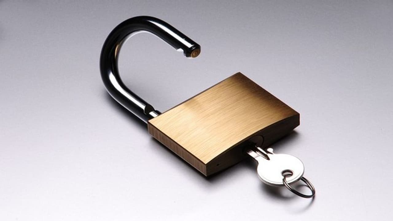 ಬಾಡಿಗೆ ಪಾವತಿಸದ ಪುರಸಭೆಗೆ ಸೇರಿದ ವಾಣಿಜ್ಯ ಮಳಿಗೆಗಳಿಗೆ ಬೀಗ ಹಾಕಿ ಕಾನೂನು ಕ್ರಮ ಬಾಡಿಗೆ ಪಾವತಿಸದ ಪುರಸಭೆಗೆ ಸೇರಿದ ವಾಣಿಜ್ಯ ಮಳಿಗೆಗಳಿಗೆ ಬೀಗ ಹಾಕಿ ಕಾನೂನು ಕ್ರಮ