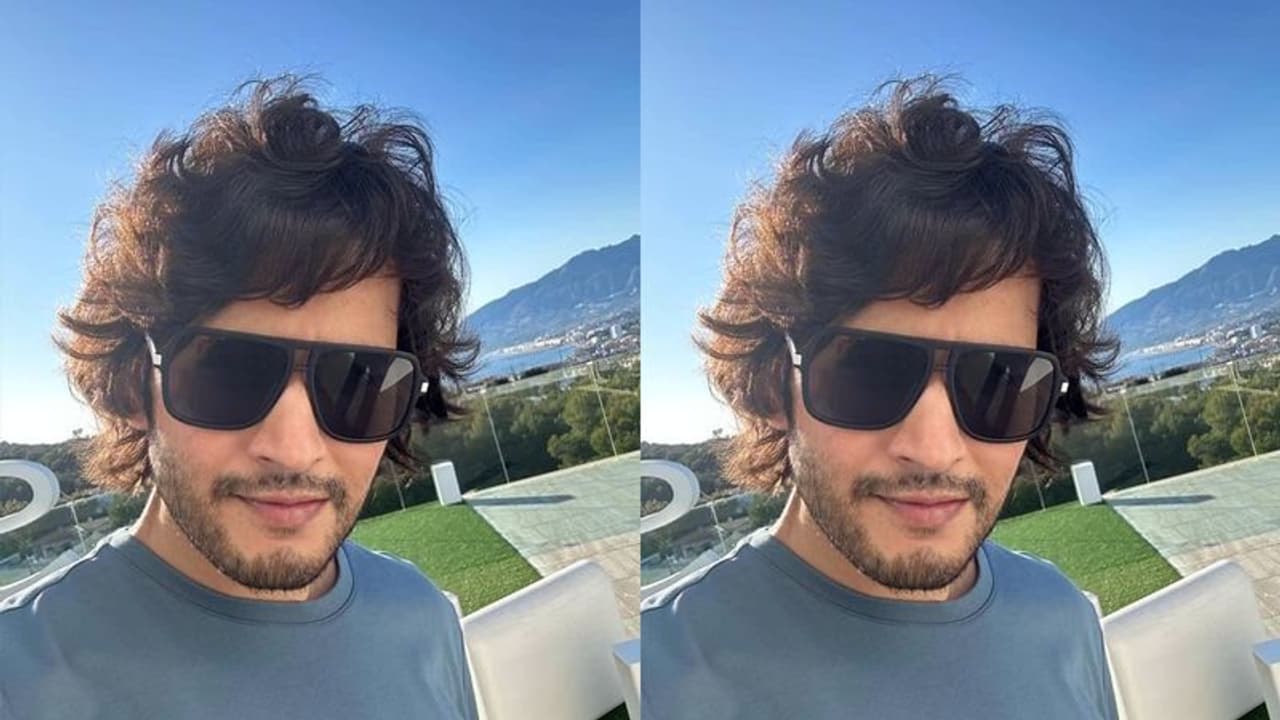 మహేష్ బాబు లేటెస్ట్ ఉబర్ కూల్ లుక్ వైరల్... సోషల్ మీడియా షేక్! మహేష్ బాబు లేటెస్ట్ ఉబర్ కూల్ లుక్ వైరల్... సోషల్ మీడియా షేక్!