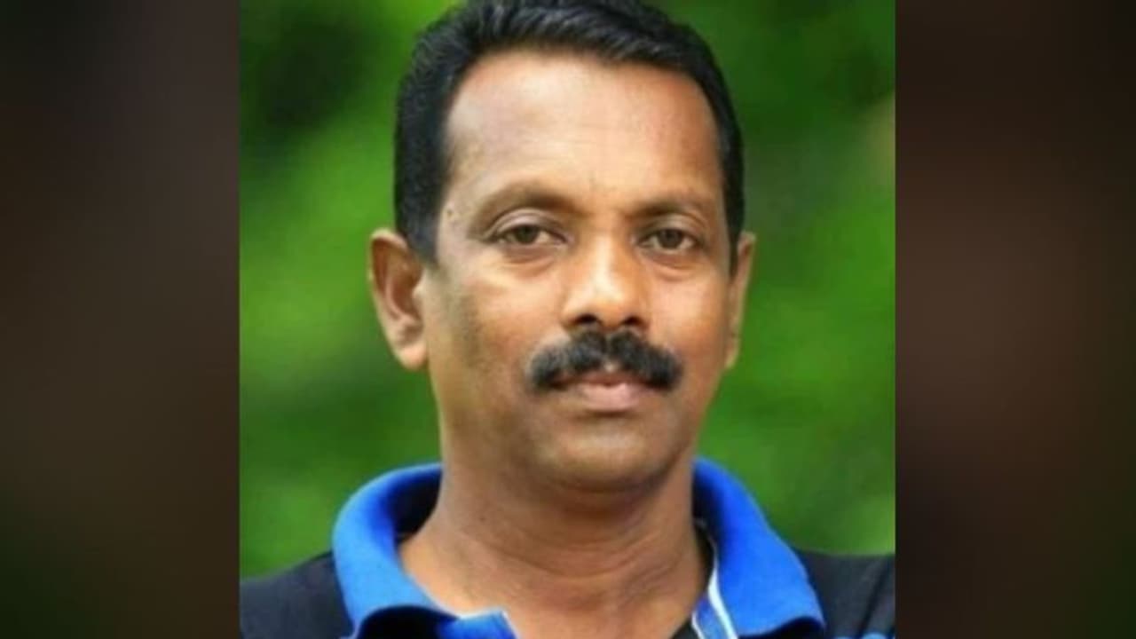 മലയാളിയായ കോണ്ഗ്രസ് നേതാവ് സൗദിയില് ഹൃദയാഘാതത്തെ തുടർന്ന് മരിച്ചു മലയാളിയായ കോണ്ഗ്രസ് നേതാവ് സൗദിയില് ഹൃദയാഘാതത്തെ തുടർന്ന് മരിച്ചു