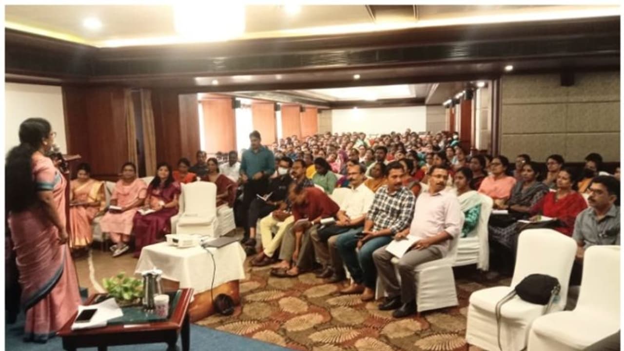 തൊഴിലധിഷ്ഠിത വിദ്യാഭ്യാസ വികസനം ലക്ഷ്യം; പൊതുവിദ്യാഭ്യാസ വകുപ്പിന് കീഴിൽ 210 സ്കിൽ ഡെവലപ്മെൻറ് സെന്ററുകൾ തൊഴിലധിഷ്ഠിത വിദ്യാഭ്യാസ വികസനം ലക്ഷ്യം; പൊതുവിദ്യാഭ്യാസ വകുപ്പിന് കീഴിൽ 210 സ്കിൽ ഡെവലപ്മെൻറ് സെന്ററുകൾ