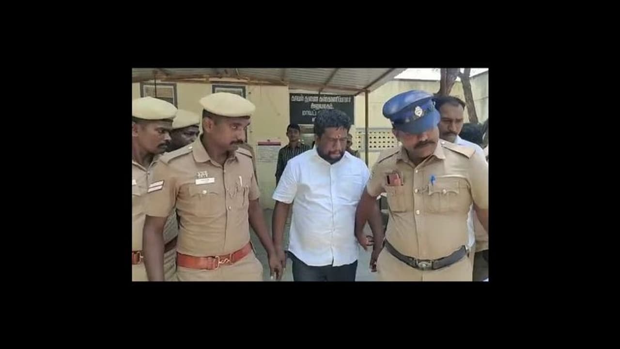 சொந்த கட்சி நிர்வாகியிடமே பணமோசடி செய்த பாஜக மாவட்ட தலைவர் அதிரடி கைது