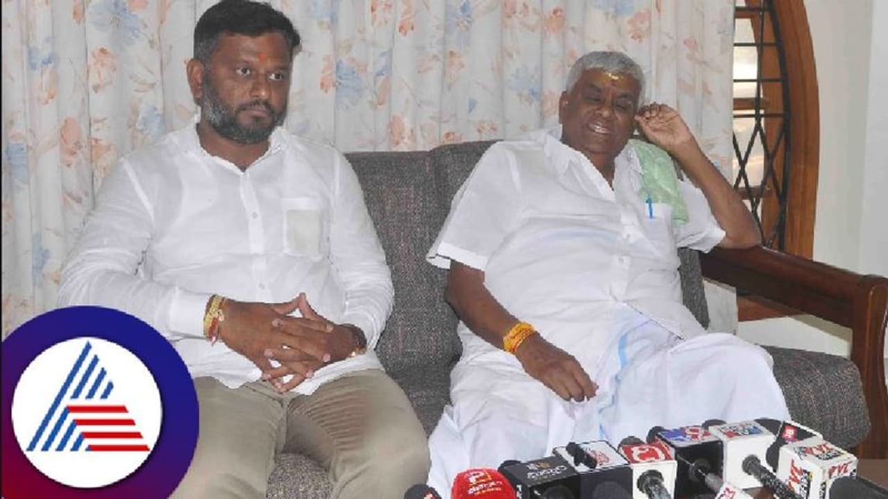 ಐದ್ಹತ್ತು ವರ್ಷದಲ್ಲಿ ಬಹುಮತದ ಜೆಡಿಎಸ್ ಸರ್ಕಾರ ಬರುವುದು ಗ್ಯಾರೆಂಟಿ: ಎಚ್ಡಿ ರೇವಣ್ಣ ಭರವಸೆ ಐದ್ಹತ್ತು ವರ್ಷದಲ್ಲಿ ಬಹುಮತದ ಜೆಡಿಎಸ್ ಸರ್ಕಾರ ಬರುವುದು ಗ್ಯಾರೆಂಟಿ: ಎಚ್ಡಿ ರೇವಣ್ಣ ಭರವಸೆ