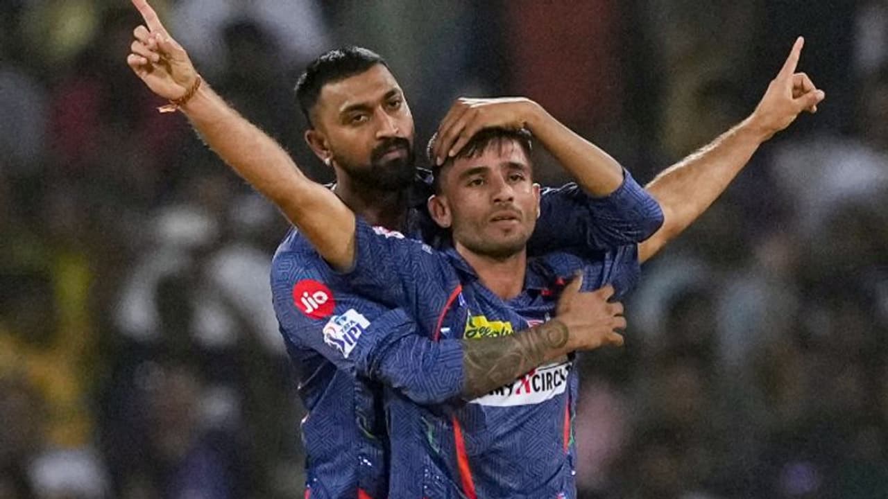 IPL 2023: ఉత్కంఠ పోరులో లక్నోదే విజయం.. ముంబై ప్లేఆఫ్ ఛాన్సెస్ సంక్లిష్టం IPL 2023: ఉత్కంఠ పోరులో లక్నోదే విజయం.. ముంబై ప్లేఆఫ్ ఛాన్సెస్ సంక్లిష్టం