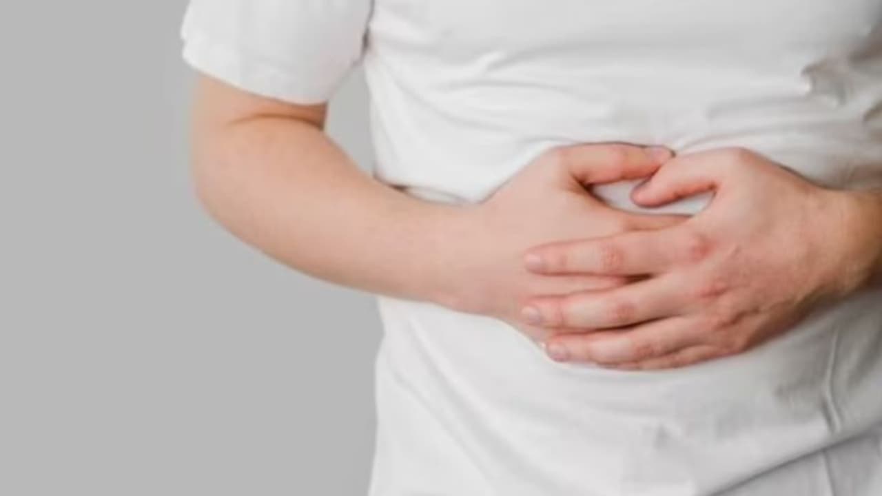 കുടലിലെ ക്യാൻസർ; ഈ നാല് ലക്ഷണങ്ങള് ആദ്യ സൂചനയാകാം... കുടലിലെ ക്യാൻസർ; ഈ നാല് ലക്ഷണങ്ങള് ആദ്യ സൂചനയാകാം...