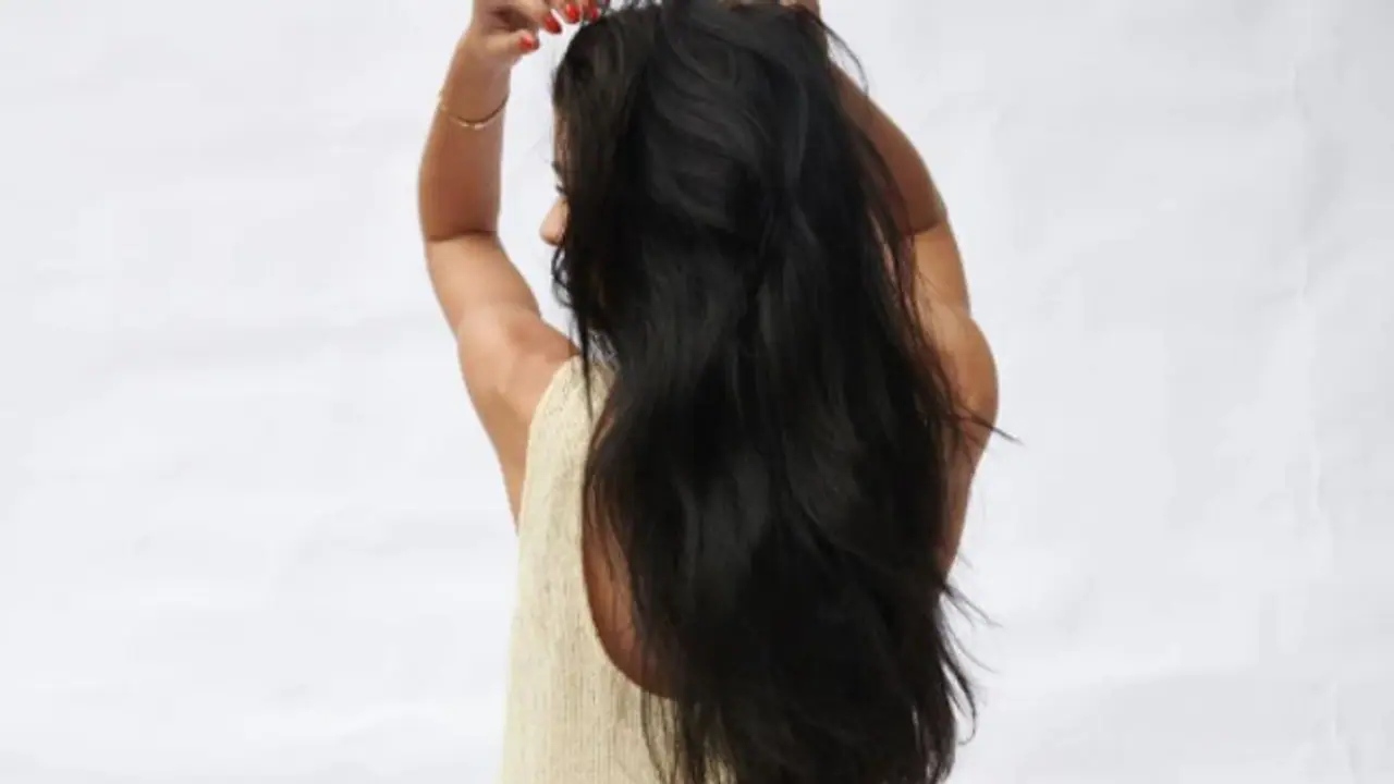 തലമുടി കൊഴിച്ചിലും താരനും അകറ്റാന്‍ കഞ്ഞിവെള്ളം മാത്രം മതി... 