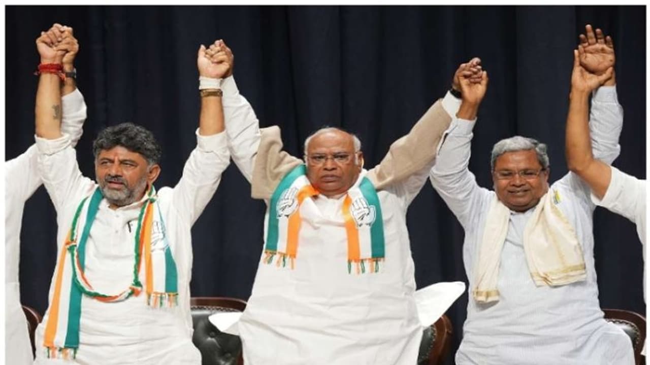  സിദ്ധരാമയ്യ തന്നെ അടുത്ത കർണാടക മുഖ്യമന്ത്രി, ഡി കെ ശിവകുമാർ ഉപമുഖ്യമന്ത്രി; തീരുമാനം പ്രഖ്യാപിച്ച് കോൺ​ഗ്രസ്