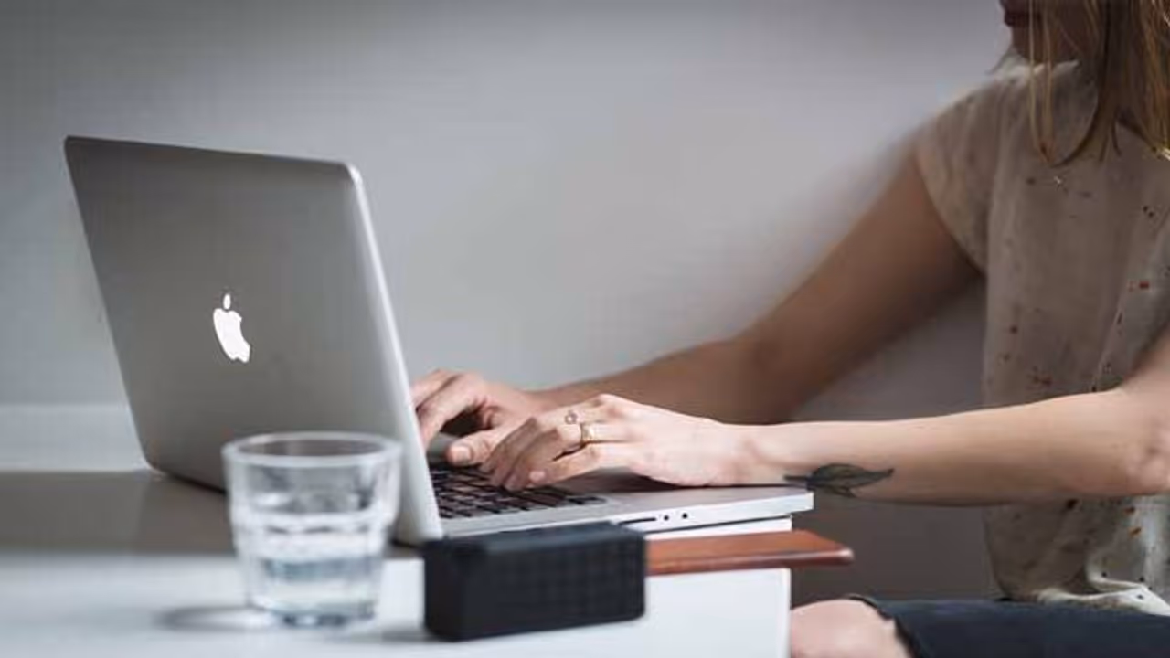 ప్రకాశంలో టెక్కీ రాధ అనుమానాస్పద మృతి: పోలీసుల దర్యాప్తు 