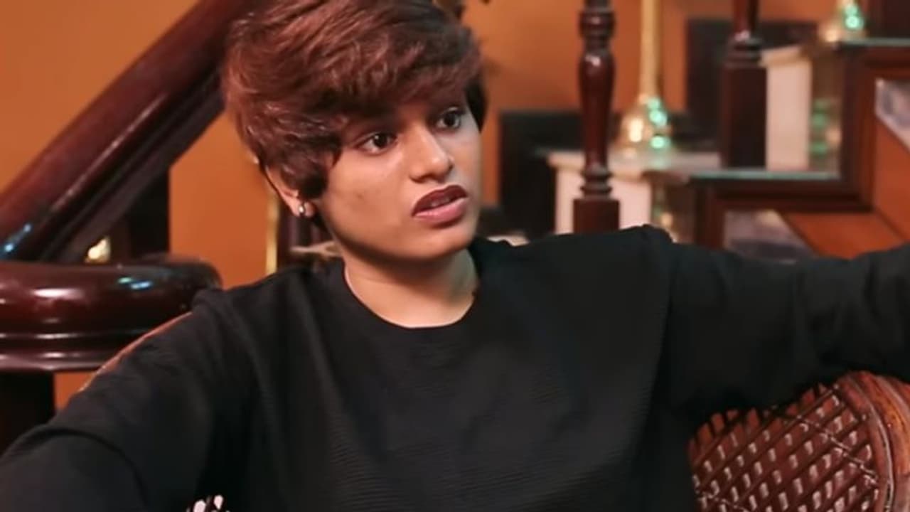 'കമന്റുകള്‍ കണ്ടപ്പോള്‍ അവള്‍ക്ക് വിഷമമായി', കാമുകി ഈ അഭിമുഖം കാണണമെന്നും അഞ്‍ജൂസ്