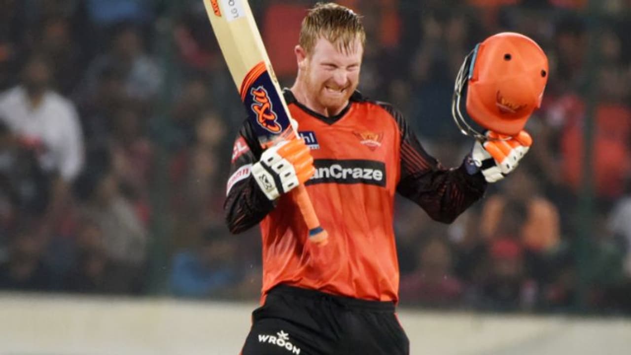 Heinrich Klaasen: ఆ జాబితాలో నాలుగోవాడు.. ఈ సీజన్లో రెండో సెంచరీ Heinrich Klaasen: ఆ జాబితాలో నాలుగోవాడు.. ఈ సీజన్లో రెండో సెంచరీ