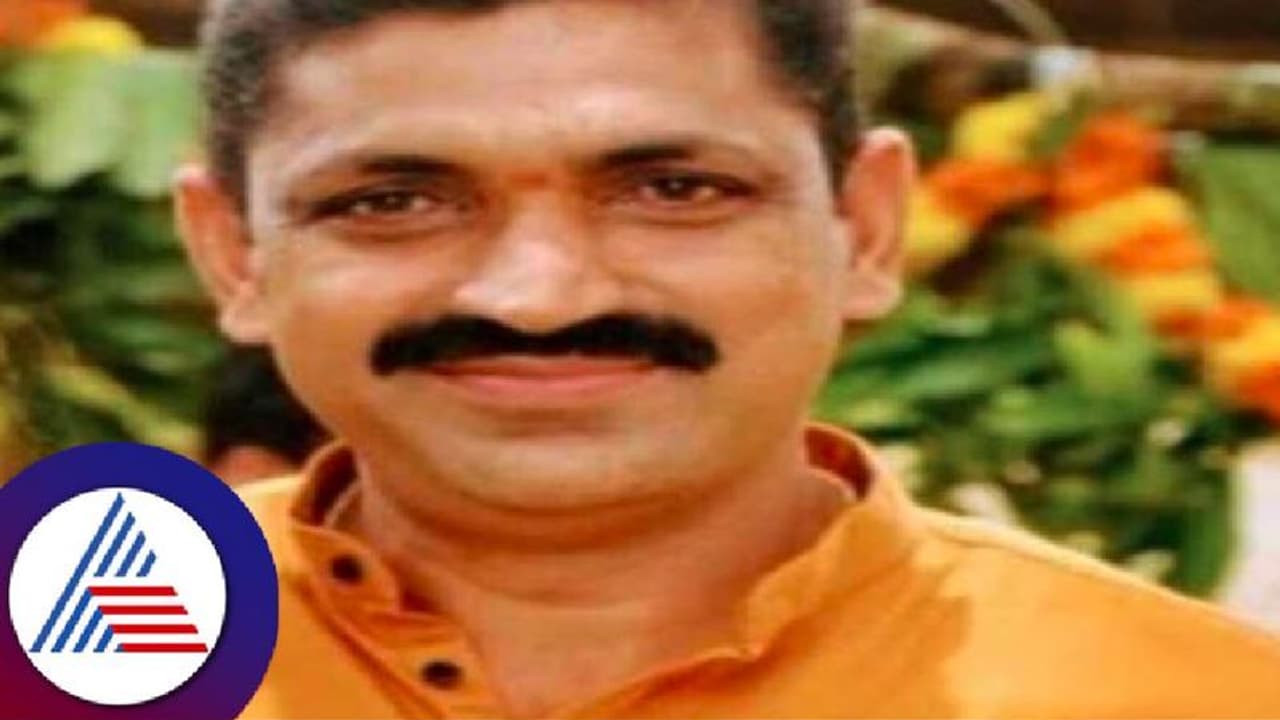 ಸುಳ್ಯ: ಹೊಳೆಯಲ್ಲಿ ಮುಳುಗಿ ಬಿಜೆಪಿ ಮುಖಂಡ ನವೀನ್ ರೈ ಮೇನಾಲ ದುರ್ಮರಣ ಸುಳ್ಯ: ಹೊಳೆಯಲ್ಲಿ ಮುಳುಗಿ ಬಿಜೆಪಿ ಮುಖಂಡ ನವೀನ್ ರೈ ಮೇನಾಲ ದುರ್ಮರಣ