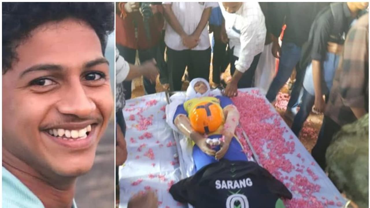 നെഞ്ചോ‌ട് ചേർത്ത് ഫുട്ബോളും ജഴ്സിയും; വിജയമാഘോഷിക്കാൻ കാത്തുനിൽക്കാതെ സാരം​ഗ് ‌യാത്രയായി വീഡിയോ