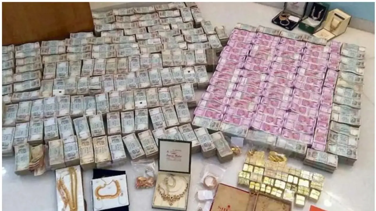 கட்டுக்கட்டாக சிக்கிய ரூ.2000 நோட்டுகள்! ராஜஸ்தான் அரசு அலுவலகத்தில் ரூ.2.31 கோடி பறிமுதல்!