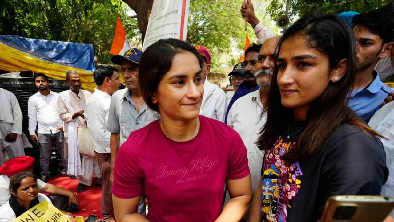 Wresters Protest ಇಷ್ಟು ದಿನ ಬೀದಿಯಲ್ಲಿ ಕೂರಬೇಕು ಎಂದು ಗೊತ್ತಿರಲಿಲ್ಲ: ಕುಸ್ತಿಪಟು ವಿನೇಶ್‌ ಫೋಗಾಟ್‌