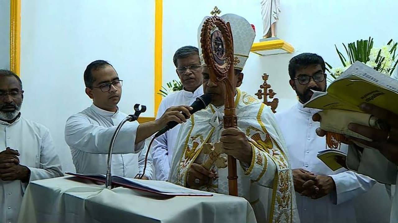 കണമല കാട്ടുപോത്ത് ആക്രമണം: മനുഷ്യ ജീവന് സംരക്ഷണം നൽകാത്ത നിയമം മാറ്റണമെന്ന് കാഞ്ഞിരപ്പള്ളി ബിഷപ്പ് കണമല കാട്ടുപോത്ത് ആക്രമണം: മനുഷ്യ ജീവന് സംരക്ഷണം നൽകാത്ത നിയമം മാറ്റണമെന്ന് കാഞ്ഞിരപ്പള്ളി ബിഷപ്പ്