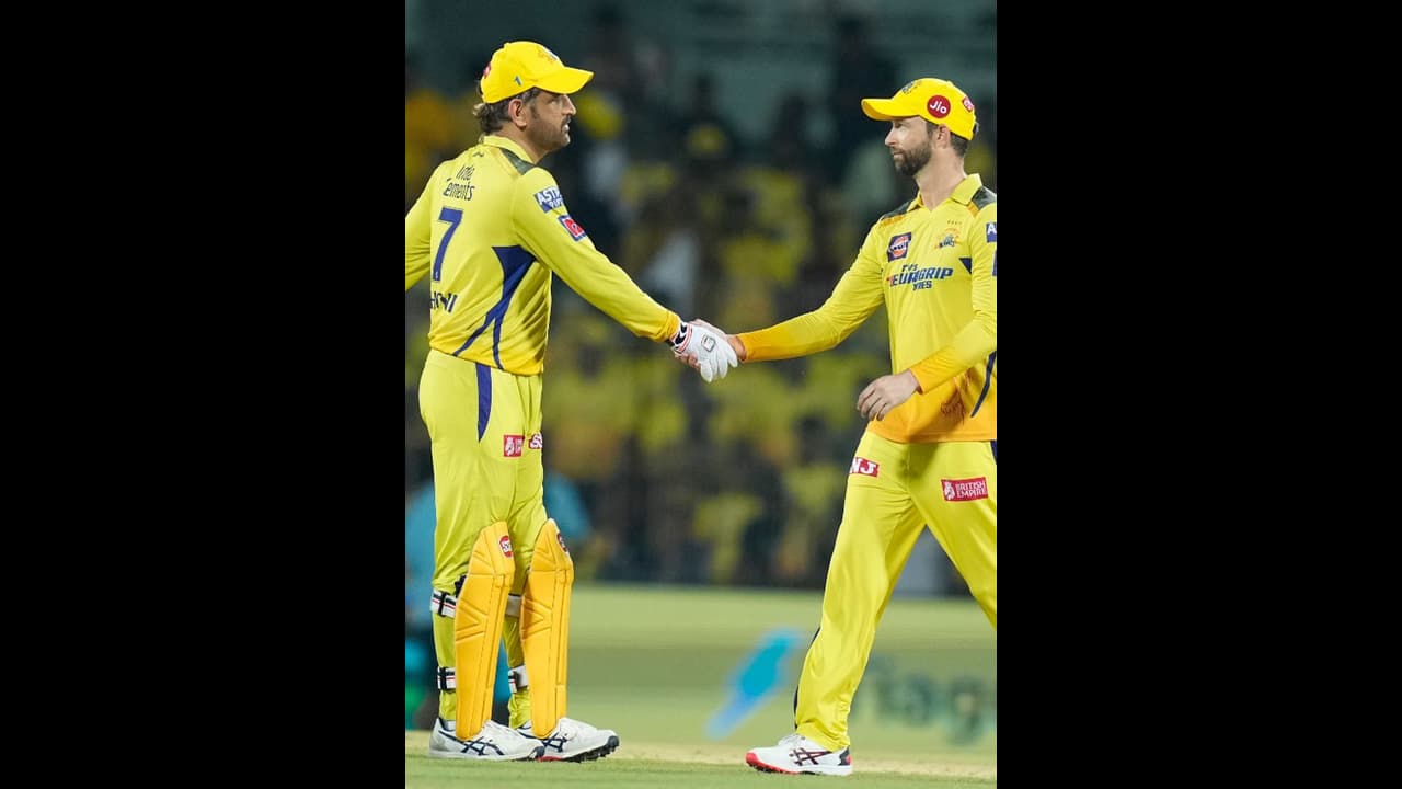 കോലി ഫാഫ് സഖ്യത്തിന്റെ തട്ട് താണുതന്നെയിരിക്കും! എങ്കിലും റിതുരാജ് കോണ്‍വെ കൂട്ടുകെട്ടിന് ആഘോഷിക്കാന്‍ ഏറെ