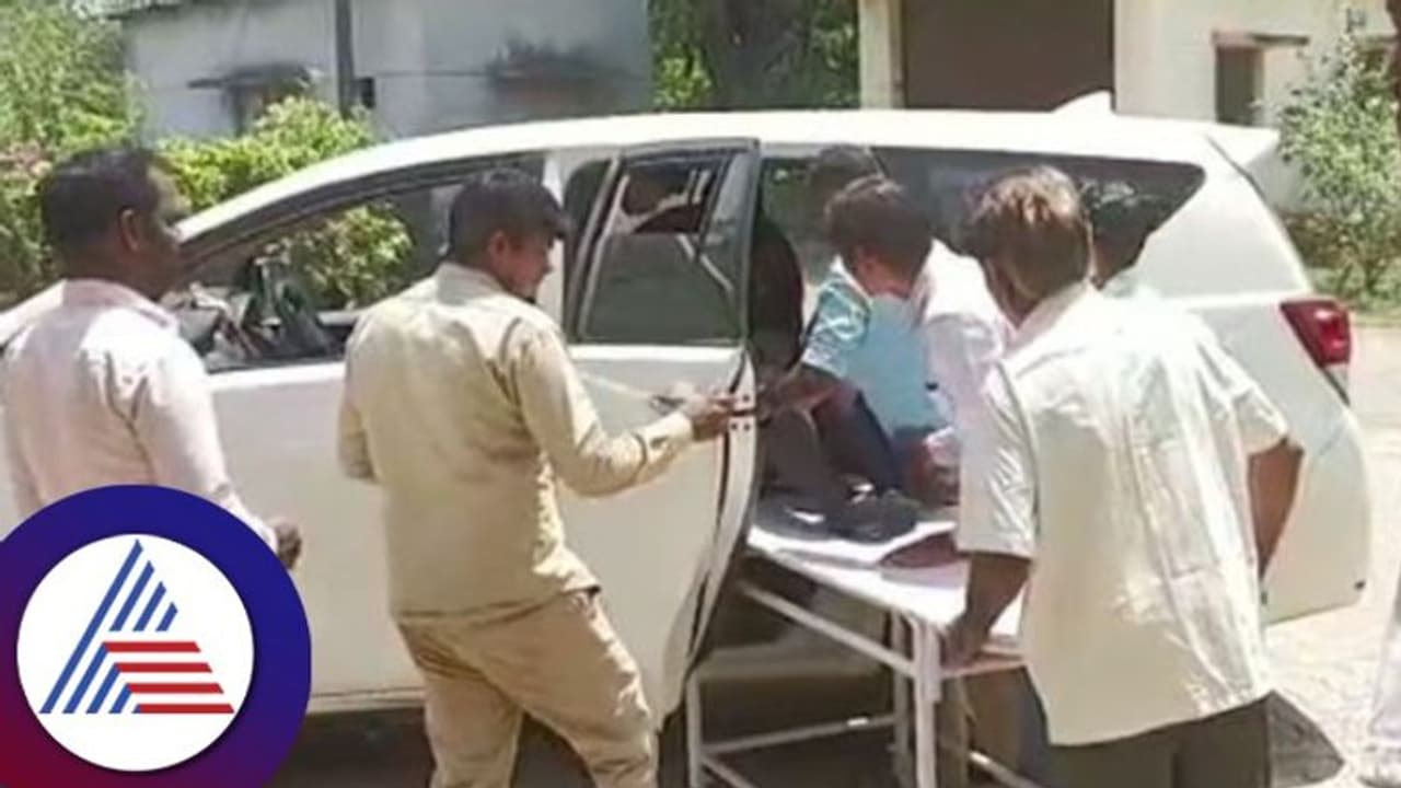 Jungle safari: ಪಣಸೋಲಿ ಅರಣ್ಯ ಪ್ರದೇಶದಲ್ಲಿ ಬೊಲೆರೊ ಕ್ಯಾಂಪರ್‌ ಪಲ್ಟಿ, ಐವರಿಗೆ ಗಾಯ 