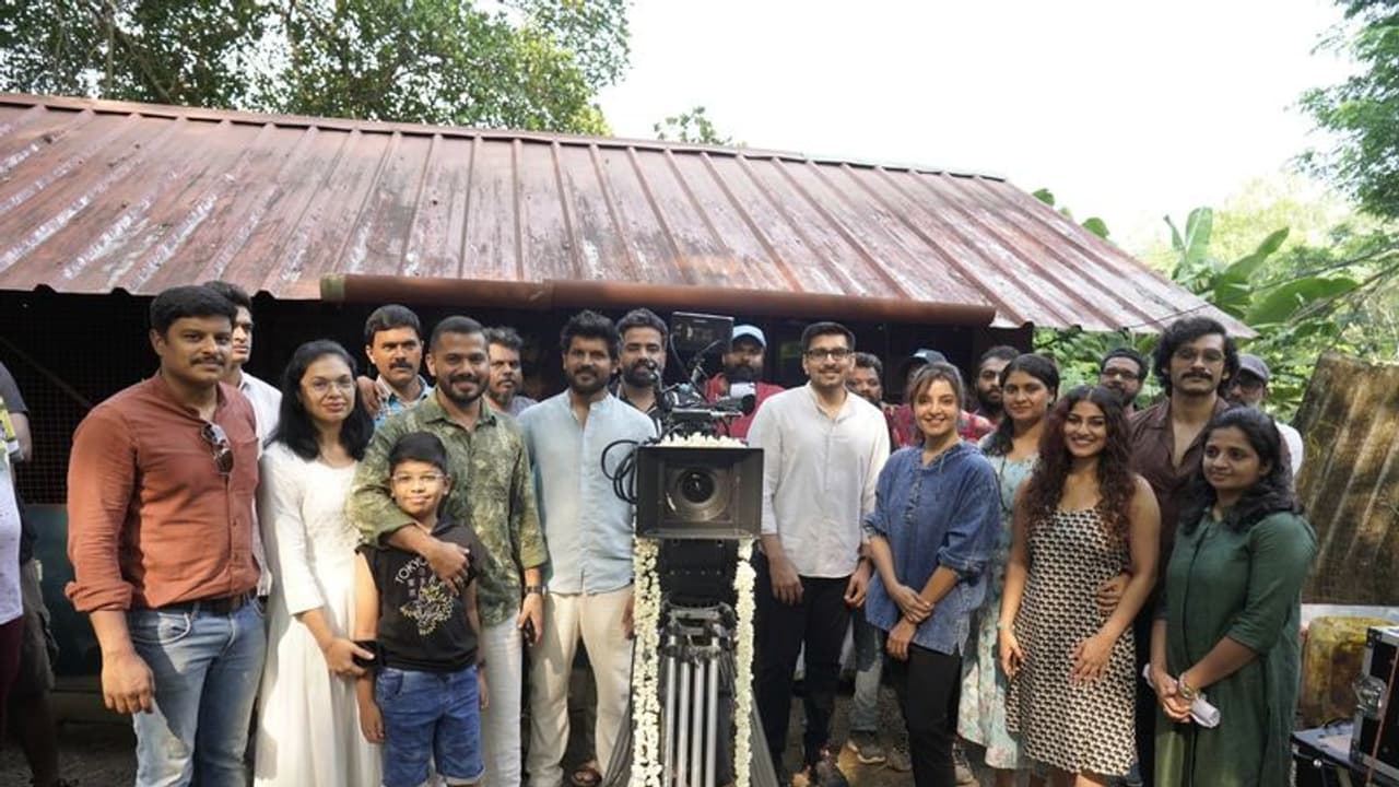 മഞ്ജു വാര്യര് പ്രധാന വേഷത്തില്: "ഫൂട്ടേജ് " ചിത്രീകരണം ആരംഭിച്ചു മഞ്ജു വാര്യര് പ്രധാന വേഷത്തില്: "ഫൂട്ടേജ് " ചിത്രീകരണം ആരംഭിച്ചു