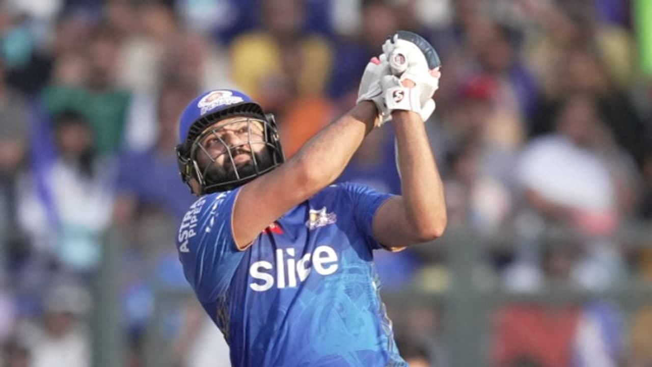 കിംഗ് പലരും കാണും, ക്യാപ്റ്റന് കിംഗ് രോഹിത് തന്നെ; വാംഖഡെയില് ഇരട്ട റെക്കോര്ഡ് കിംഗ് പലരും കാണും, ക്യാപ്റ്റന് കിംഗ് രോഹിത് തന്നെ; വാംഖഡെയില് ഇരട്ട റെക്കോര്ഡ്