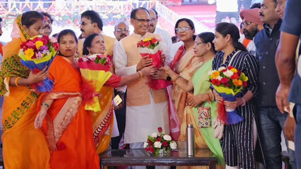 ಈಗ ಬಿಜೆಪಿಯಿಂದಲೂ ಫ್ರೀ ಸ್ಕೀಂ: ಈ ರಾಜ್ಯದ ಸ್ತ್ರೀಯರಿಗೆ 1000 ರೂ. ಬಂಪರ್‌