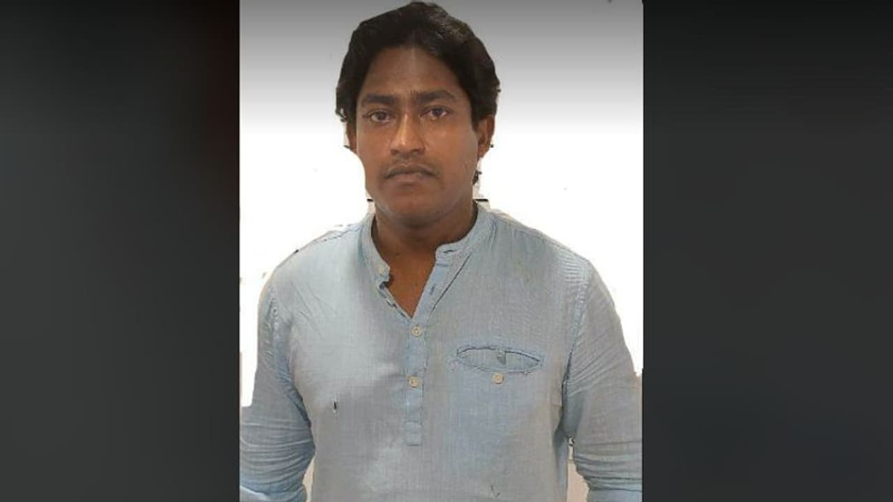 പാര്‍ക്കിംഗിനെ ചൊല്ലി തര്‍ക്കം; ഗൃഹനാഥനെയും കുടുംബത്തെയും മര്‍ദ്ദിച്ച യുവാവ് അറസ്റ്റില്‍