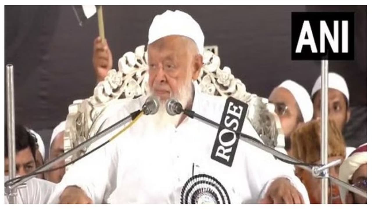 'ബജ്രംഗ്ദളിനെ നിരോധിക്കണം, വാഗ്ദാനം പാലിക്കണം'; കോണ്ഗ്രസിനോട് മുസ്ലീം സംഘടനാ നേതാവ് 'ബജ്രംഗ്ദളിനെ നിരോധിക്കണം, വാഗ്ദാനം പാലിക്കണം'; കോണ്ഗ്രസിനോട് മുസ്ലീം സംഘടനാ നേതാവ്