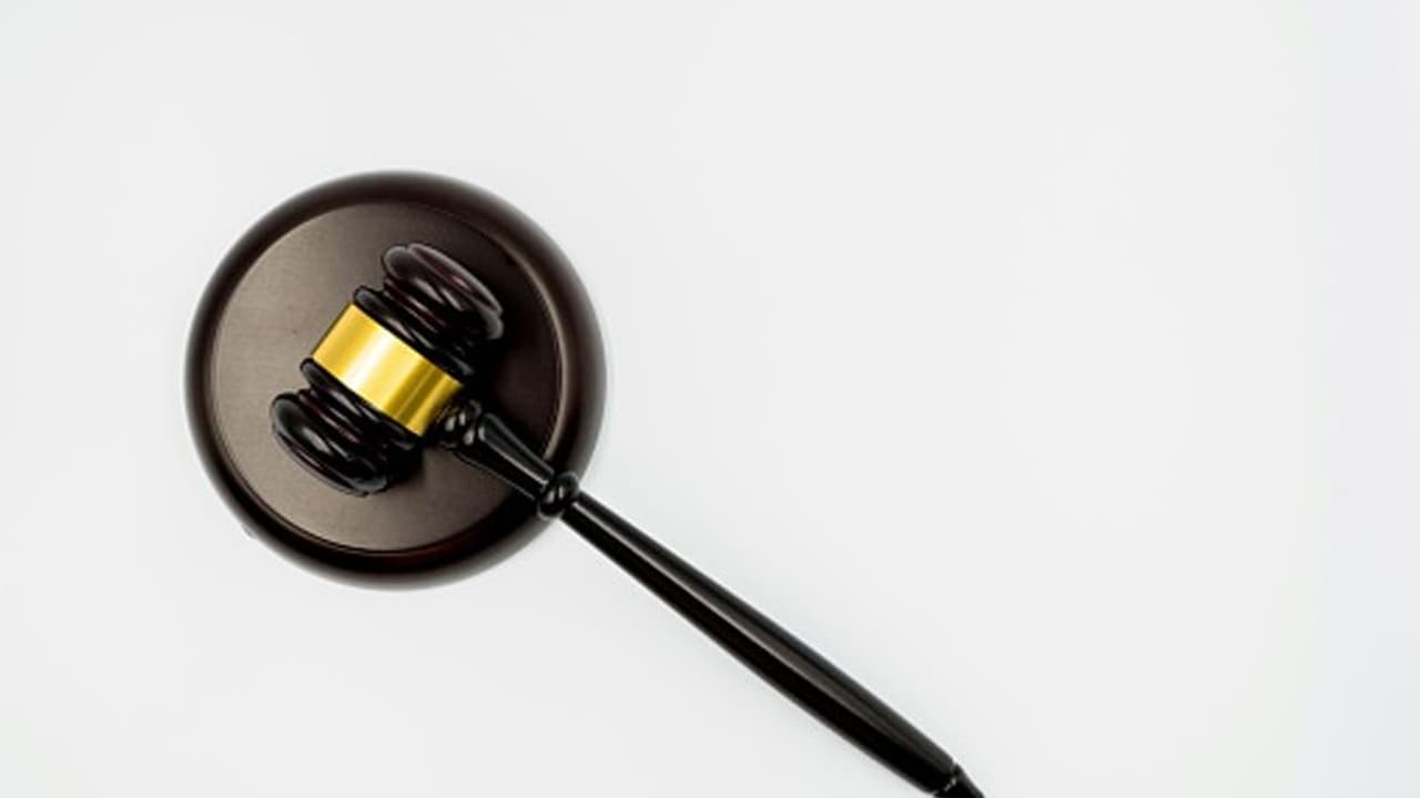 കോടതിയില്‍ കേസ് നടത്താന്‍ ചാറ്റ്ജിപിടിയുടെ സഹായം തേടി, ഒടുവില്‍ അഴിയെണ്ണേണ്ട അവസ്ഥയില്‍ !