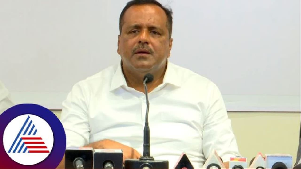 Mangaluru: ಸ್ಪೀಕರ್ ಸ್ಥಾನದಲ್ಲಿದ್ದರೂ ಜನಸೇವೆಗೆ ಬದ್ಧ: ಖಾದರ್ Mangaluru: ಸ್ಪೀಕರ್ ಸ್ಥಾನದಲ್ಲಿದ್ದರೂ ಜನಸೇವೆಗೆ ಬದ್ಧ: ಖಾದರ್