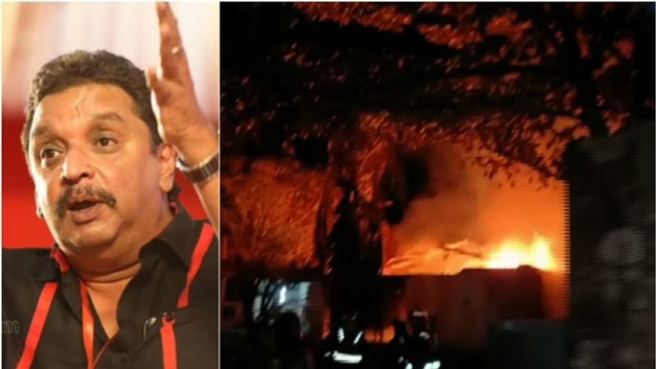 'മിന്നൽ'പ്രതിയാകുന്നു ,അഴിമതിയുടെ പുകചുരുളുകൾ നിറയുമ്പോൾ ഒറ്റപ്പെട്ട സംഭവങ്ങളുടെ കണക്ക് പുസ്തകം നിറയുകയാണ് ' 'മിന്നൽ'പ്രതിയാകുന്നു ,അഴിമതിയുടെ പുകചുരുളുകൾ നിറയുമ്പോൾ ഒറ്റപ്പെട്ട സംഭവങ്ങളുടെ കണക്ക് പുസ്തകം നിറയുകയാണ് '