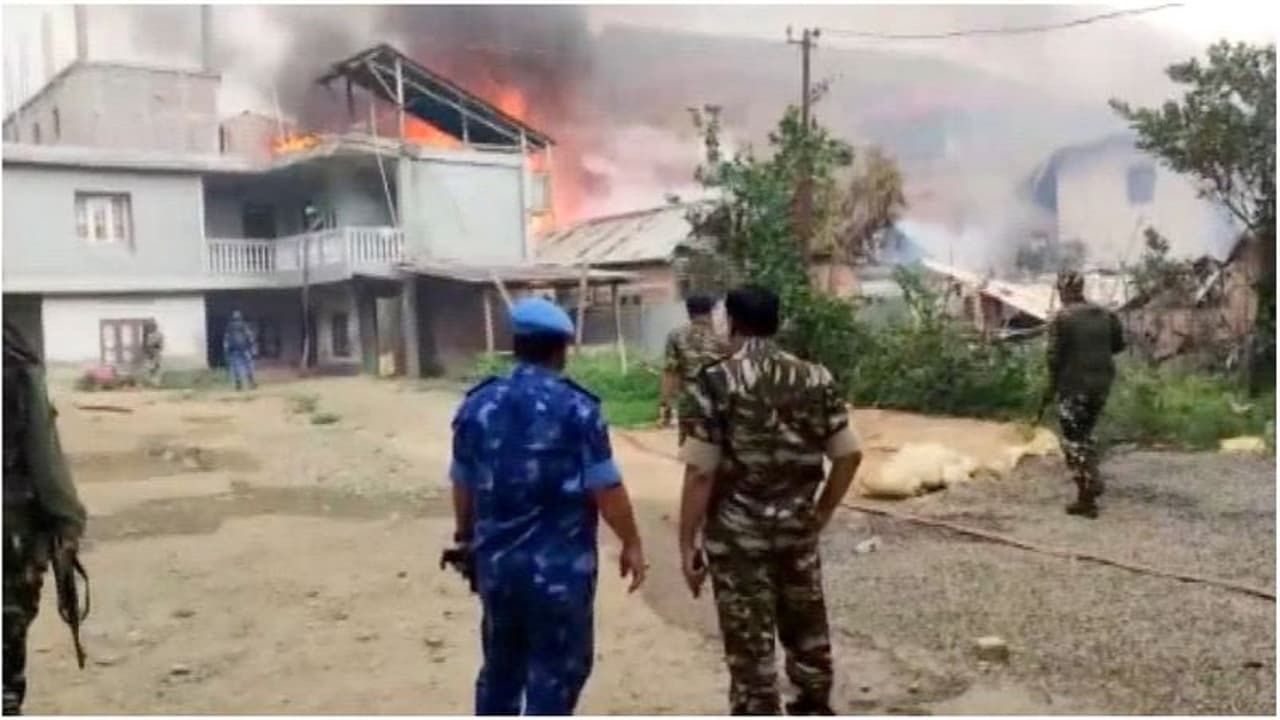 മണിപ്പൂരില്‍ സംഘര്‍ഷത്തിന് അയവ്; ന്യൂനപക്ഷ മേഖലകളില്‍ കൂടുതല്‍ സൈന്യം