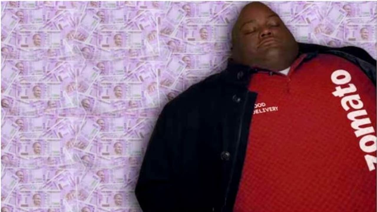 ഫുഡ് ഡെലിവറി സമയത്ത് 72 ശതമാനം ഉപഭോക്താക്കളും നൽകുന്നത് 2,000 രൂപ നോട്ടുകൾ; മീമുമായി സൊമാറ്റോ ഫുഡ് ഡെലിവറി സമയത്ത് 72 ശതമാനം ഉപഭോക്താക്കളും നൽകുന്നത് 2,000 രൂപ നോട്ടുകൾ; മീമുമായി സൊമാറ്റോ