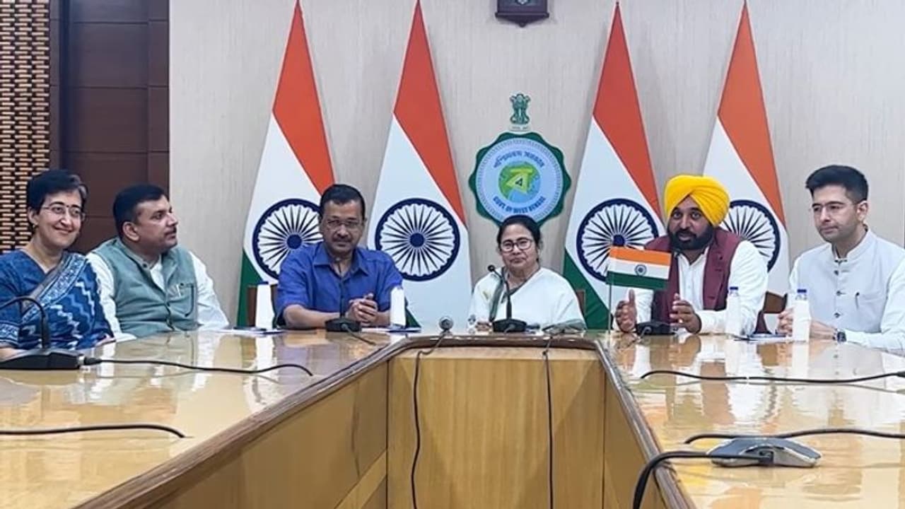 Delhi services row: Mamata Banerjee assures support to Arvind Kejriwal in fight against ordinance