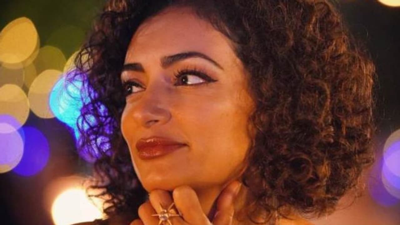 കാര് കൊക്കയിലേക്ക് മറിഞ്ഞ് നടി മരിച്ചു, നടുക്കത്തോടെ സുഹൃത്തുക്കള് കാര് കൊക്കയിലേക്ക് മറിഞ്ഞ് നടി മരിച്ചു, നടുക്കത്തോടെ സുഹൃത്തുക്കള്