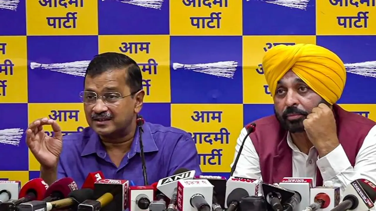 CM Kejriwal meets Uddhav Thackeray, seeks support for fight against Centre's ordinance on control of services CM Kejriwal meets Uddhav Thackeray, seeks support for fight against Centre's ordinance on control of services