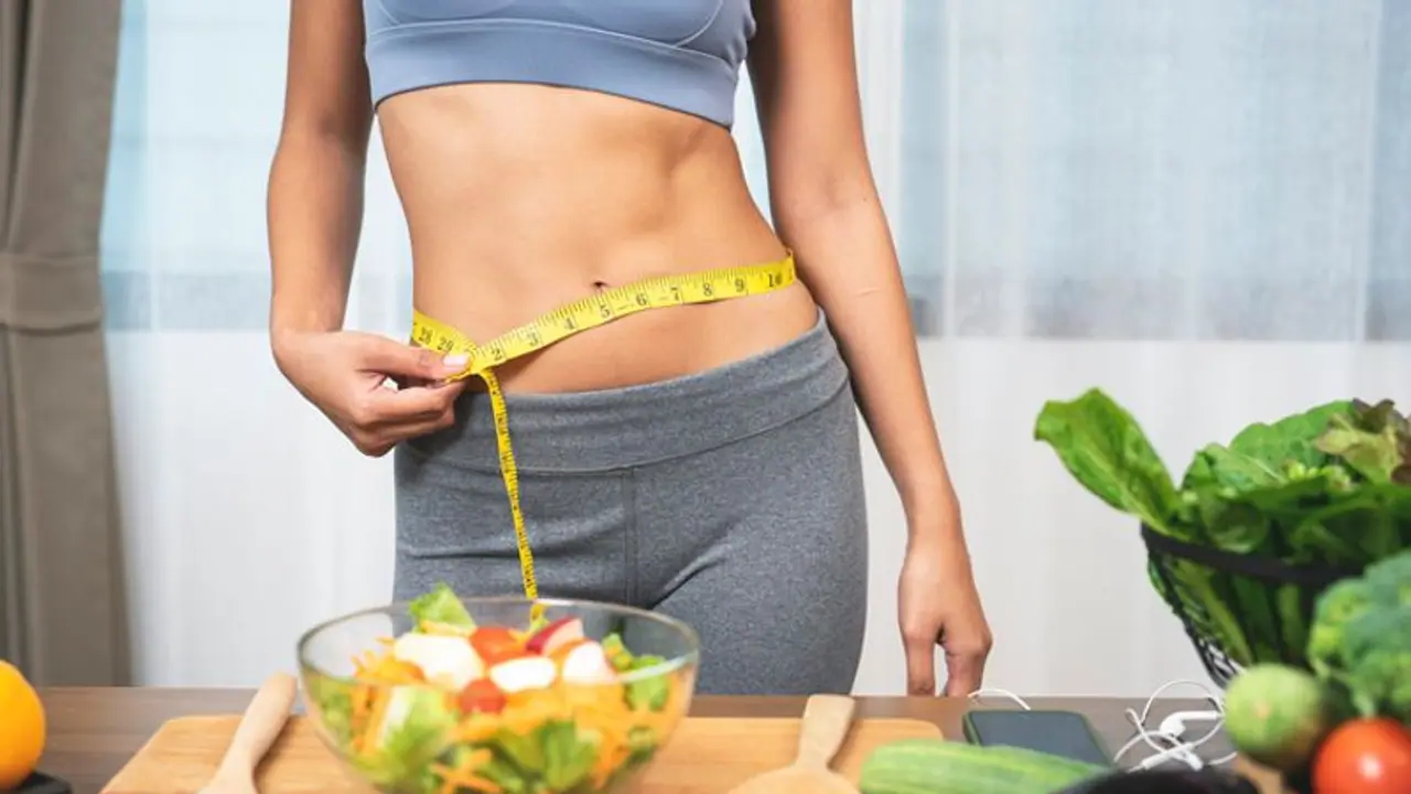 Weight Loss Tips: ತೂಕ ಇಳಿಸಿಕೊಳ್ಳಲು ಬೆವರು ಇಳಿಸಬೇಕಿಲ್ಲ, ಹೀಗೂ ಮಾಡಿದ್ರೂ ಸಾಕು!