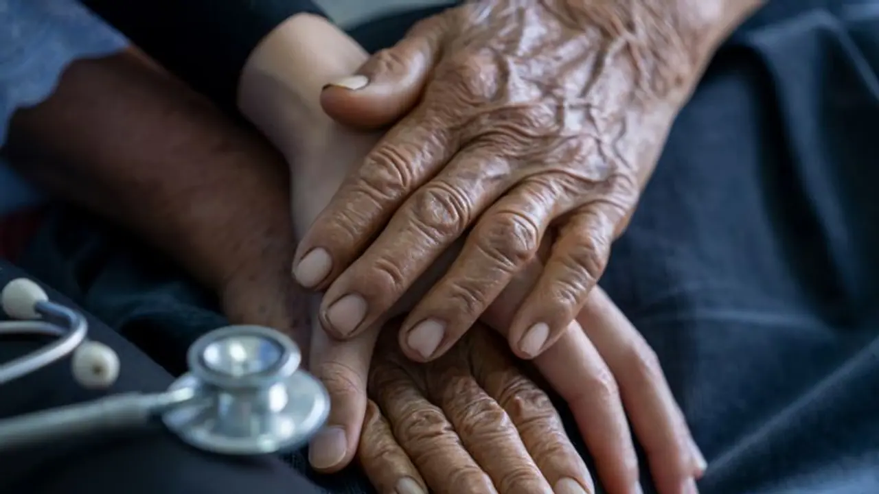 ಪಾರ್ಕಿನ್ಸನ್ ರೋಗಿಗೆ ಫೋರ್ಟಿಸ್ ವೈದ್ಯರಿಂದ ಎಂಇಆರ್ ಸಿಸ್ಟಂ ಬಳಸಿ ಯಶಸ್ವಿ ಶಸ್ತ್ರಚಿಕಿತ್ಸೆ