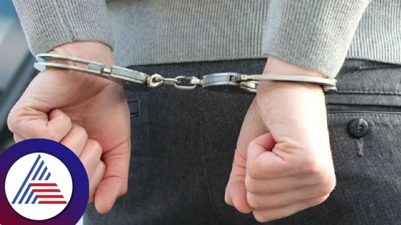 ಮಿಡ್ನೈಟ್ ಮರ್ಡರ್ ಕೇಸ್; ಹಂತಕರ ಹೆಡೆಮುರಿ ಕಟ್ಟಿದ ಕಲಬುರಗಿ ಖಾಕಿ! ಮಿಡ್ನೈಟ್ ಮರ್ಡರ್ ಕೇಸ್; ಹಂತಕರ ಹೆಡೆಮುರಿ ಕಟ್ಟಿದ ಕಲಬುರಗಿ ಖಾಕಿ!