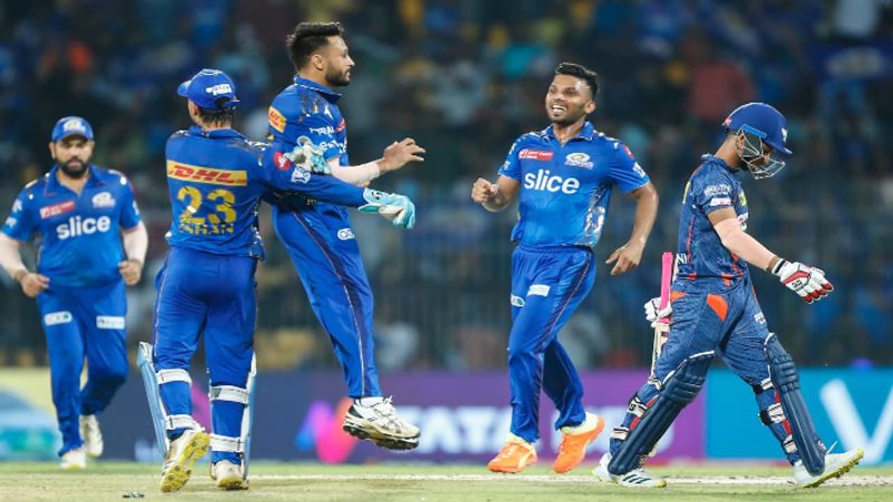 24 ஆண்டுகளுக்குப் பிறகு அனில் கும்ப்ளே சாதனையை சமன் செய்து புதிய சாதனை படைத்த ஆகாஷ் மத்வால்!