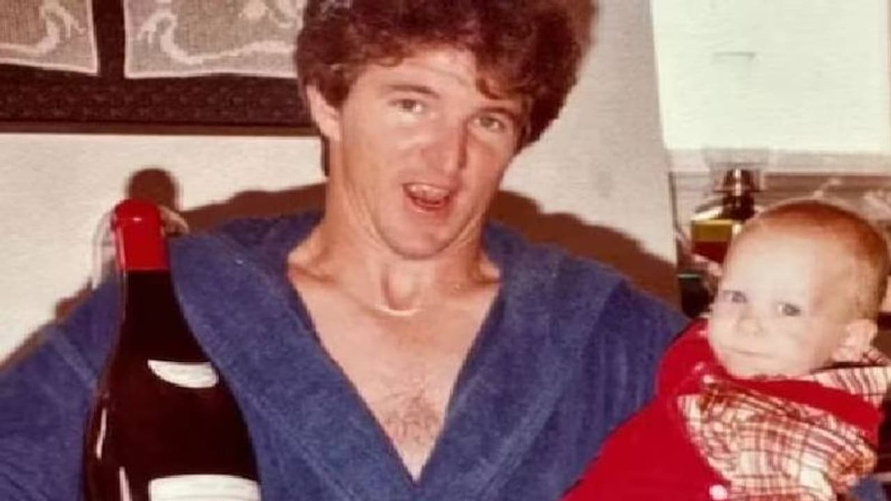 20,000 ത്തിന് വാങ്ങിയ 50 വർഷം പഴക്കമുള്ള വൈൻകുപ്പി ലേലം ചെയ്തു, വിറ്റുപോയത് ഏകദേശം 88 ലക്ഷത്തിന് 