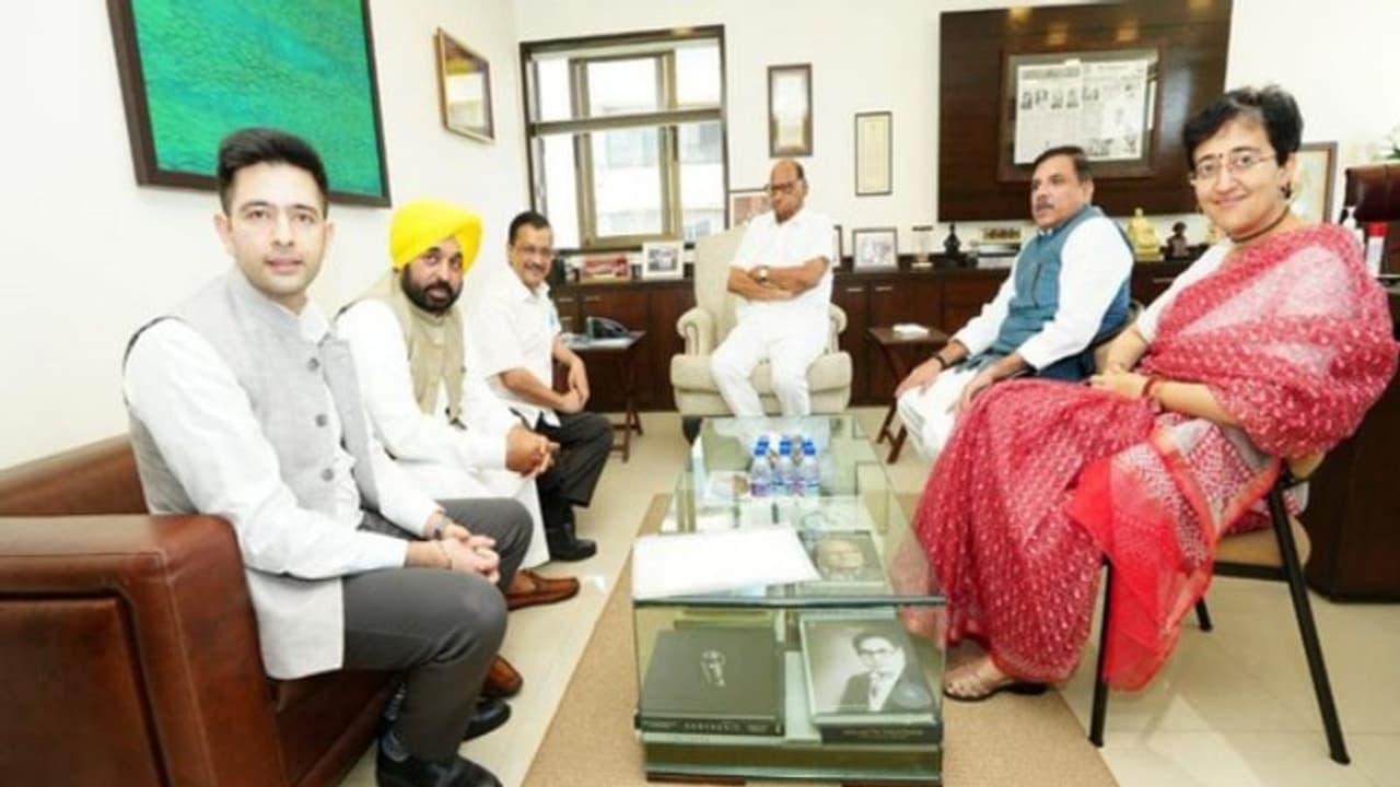 കേന്ദ്ര ഓർഡിനൻസിനെതിരെ പിന്തുണ വേണം; ശരദ് പവാറിനെ കണ്ട് അരവിന്ദ് കെജ്രിവാൾ കേന്ദ്ര ഓർഡിനൻസിനെതിരെ പിന്തുണ വേണം; ശരദ് പവാറിനെ കണ്ട് അരവിന്ദ് കെജ്രിവാൾ