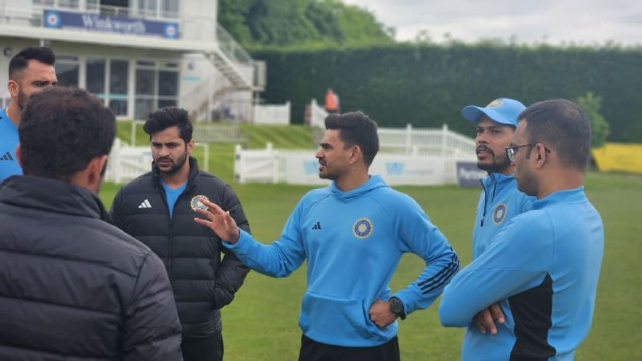 പുതിയ ഗെറ്റപ്പില്‍ താരങ്ങള്‍; ടെസ്റ്റ് ചാമ്പ്യന്‍ഷിപ്പ് ഫൈനലിന് കച്ചമുറുക്കല്‍ തുടങ്ങി ടീം ഇന്ത്യ