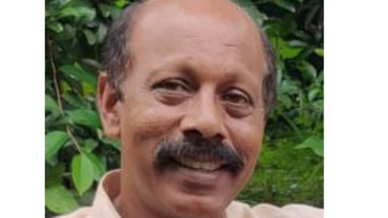 തിരൂരിലെ ഹോട്ടലുടമയുടെ വധിച്ചത് സ്വന്തം ജീവനക്കാരൻ; പെൺസുഹൃത്തിനും പങ്ക്: അന്വേഷണം തിരൂരിലെ ഹോട്ടലുടമയുടെ വധിച്ചത് സ്വന്തം ജീവനക്കാരൻ; പെൺസുഹൃത്തിനും പങ്ക്: അന്വേഷണം