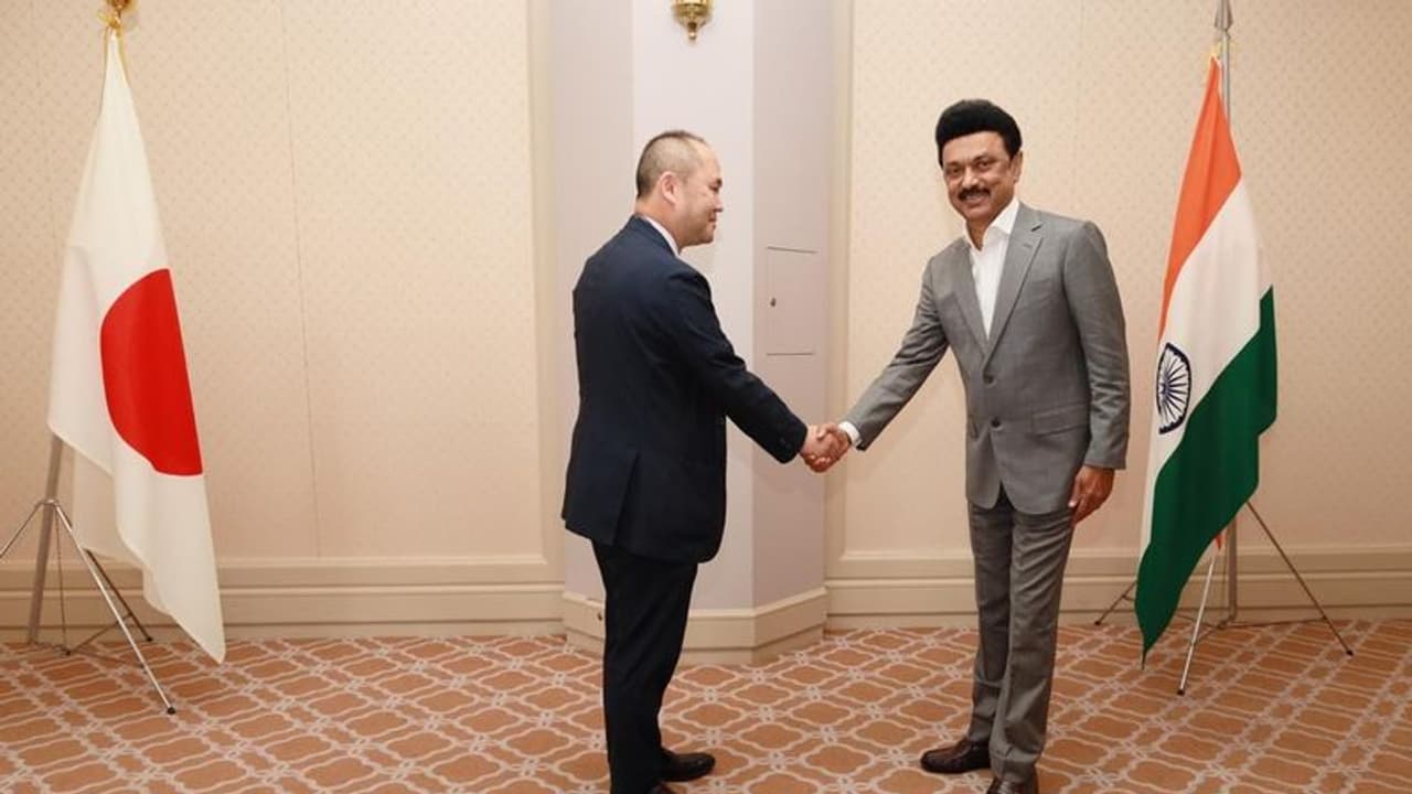 ஜப்பானில் இறங்கியதும் அதிரடி காட்டும் ஸ்டாலின்..! தொழில் முதலீட்டுக்கான ஒப்பந்தம் போட்டு அசத்தல்