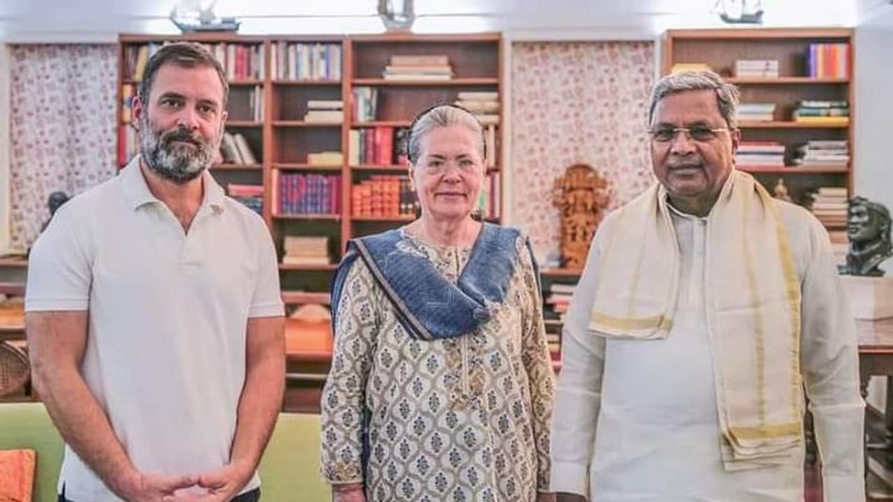 Mega gathering on non BJP parties to draw up Lok Sabha Election 2024 roadmap Mega gathering on non BJP parties to draw up Lok Sabha Election 2024 roadmap